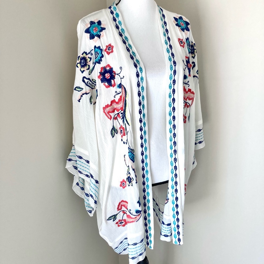 NWT Curations Embroidered Kimono Cover Up Size M/L - Picture 4 of 10